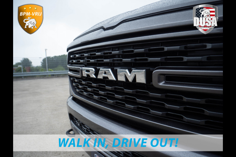 Dodge Ram | 1500 | Bighorn Sport | 5.7 V8 HEMI | 4x4 Crew Cab Nieuw binnen! | Sport | HEMI V8 | INCL BPM-VOORDEEL Getoonde accessoires zijn verkrijgbaar tegen meerprijs