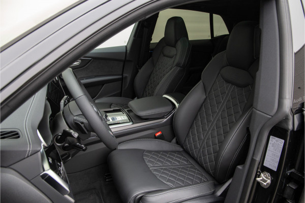 Audi Q8 60 TFSI e quattro Competition Pano, 4-wielsturing, RS stoelen, Aero-Pack, Carbon, 23"