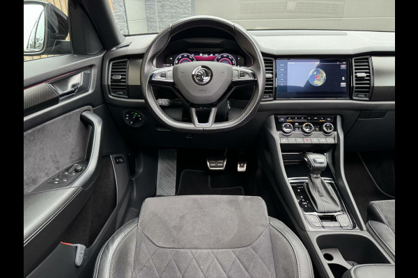 Škoda Kodiaq 1.5 TSI Sportline Automaat | Panoramadak | LED | Groot navigatiescherm | 20 inch lichtmetalen velgen | Stoelverwarming voor en a