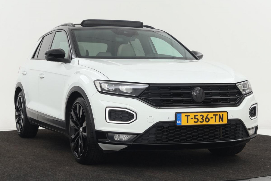 Volkswagen T-Roc 2.0 TSI 4Motion Sport | Panoramadak | Leder | Stoel & stuurverwarming | Carplay | Camera | Keyless | Trekhaak | Full LED | Virtual Cockpit