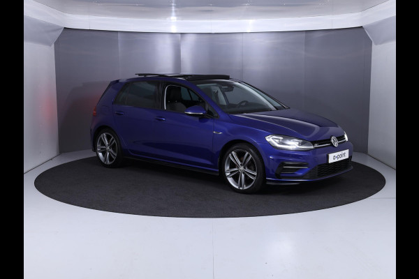 Volkswagen Golf 1.0 TSI Highline Business R 110pk 6bak| Navi| Pano-dak| alarm| 18'LM-velgen