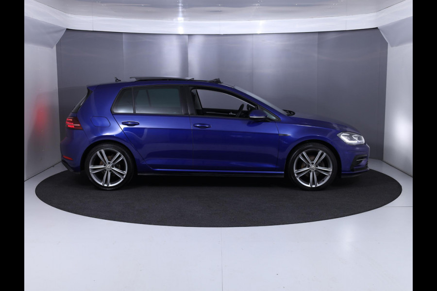 Volkswagen Golf 1.0 TSI Highline Business R 110pk 6bak| Navi| Pano-dak| alarm| 18'LM-velgen