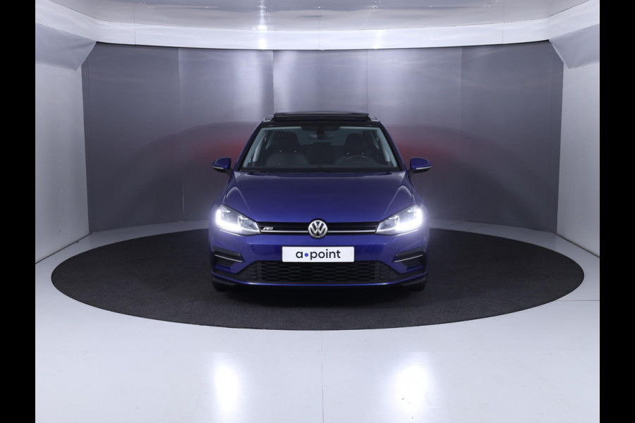 Volkswagen Golf 1.0 TSI Highline Business R 110pk 6bak| Navi| Pano-dak| alarm| 18'LM-velgen