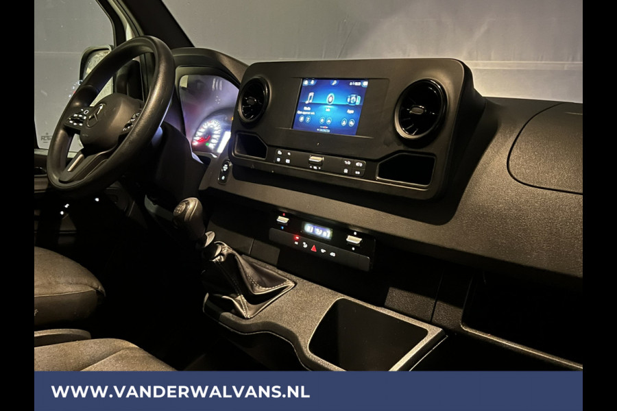 Mercedes-Benz Sprinter 315 CDI 150pk L3H2 Euro6 Airco | 360 Graden Camera | Navigatie | Apple Carplay Android Auto, Cruisecontrol, Parkeersensoren, Stoelverwarming, Chauffeursstoel, Bijrijdersbank