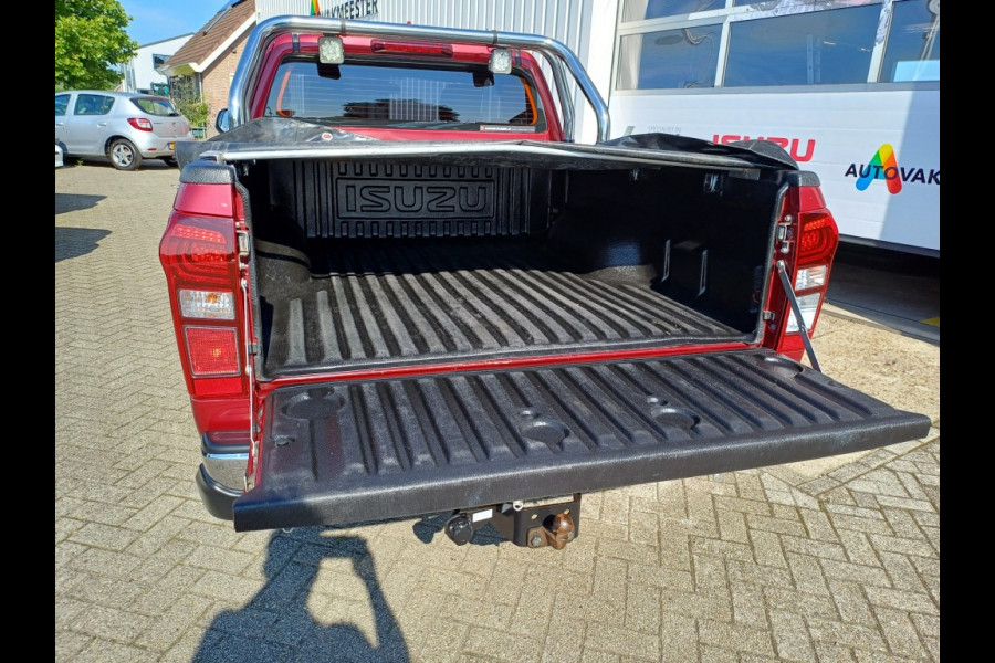 Isuzu D-max Extended Cab LS Automaat 3,5 T trekvermogen Clima Navi 110.000 K