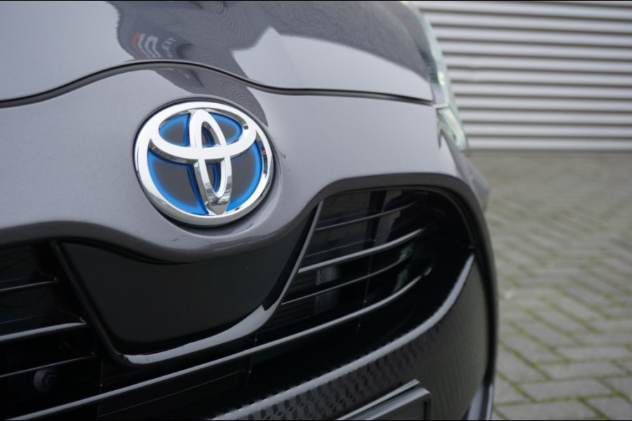 Toyota Yaris Hybrid Dynamic AUTOMAAT FULL-LED | CARPLAY | CAMERA !