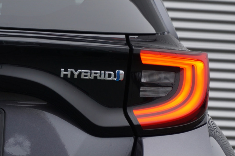 Toyota Yaris Hybrid Dynamic AUTOMAAT FULL-LED | CARPLAY | CAMERA !