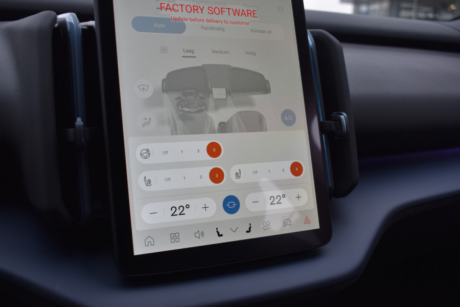 Volvo EX30 Extended Range Plus 69 kWh | 6000,- korting | Climate Pack | Apple Carplay | H&K | Camera | 19'LMV | ACC