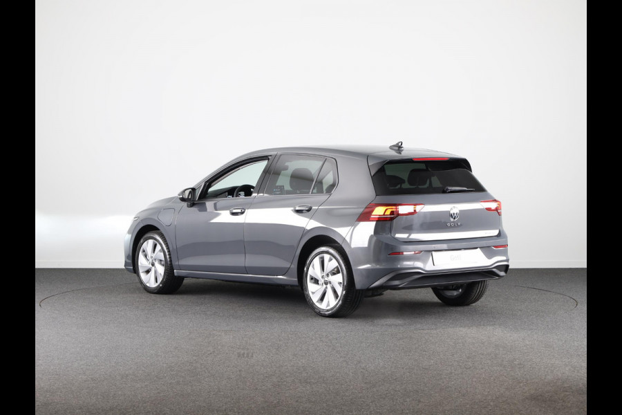 Volkswagen Golf Life Edition 1.5 eHybrid 150 kW / 204 pk Hatchback 6 versn. DSG