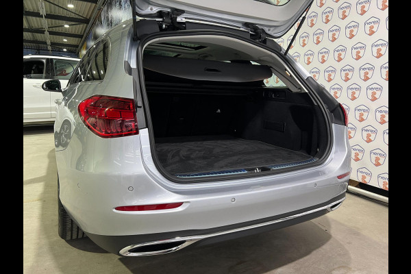 Mercedes-Benz C-Klasse Estate 180 Luxury Line | Pano | Carplay | Camera