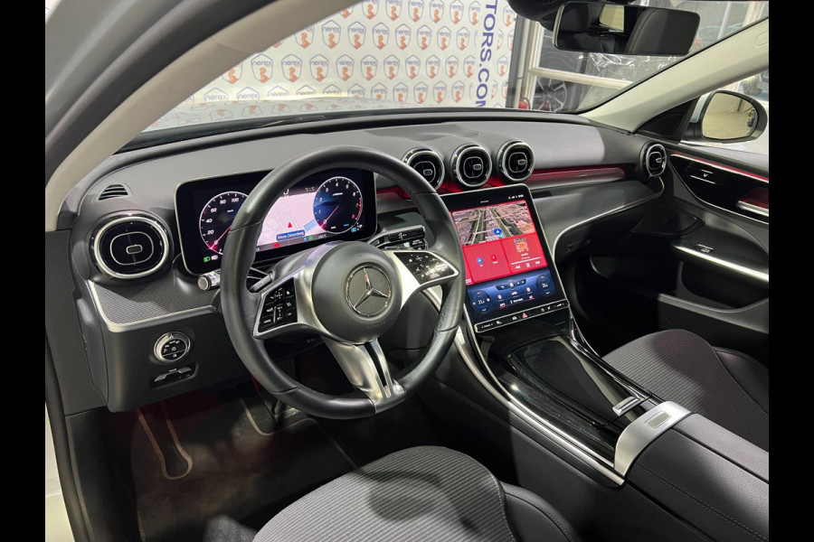 Mercedes-Benz C-Klasse Estate 180 Luxury Line | Pano | Carplay | Camera