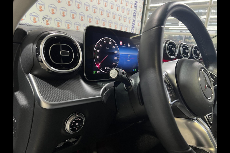 Mercedes-Benz C-Klasse Estate 180 Luxury Line | Pano | Carplay | Camera