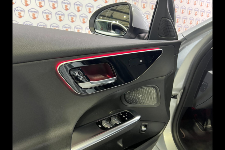 Mercedes-Benz C-Klasse Estate 180 Luxury Line | Pano | Carplay | Camera
