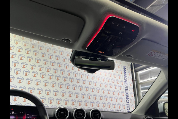 Mercedes-Benz C-Klasse Estate 180 Luxury Line | Pano | Carplay | Camera