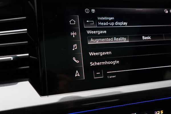 Audi Q4 Sportback e-tron 40 / 2x S-line/ Sonos/ Head-Up/Ruit-leder/ Adaptive Cruise Control/ Panoramadak/ 150kW (204PK)