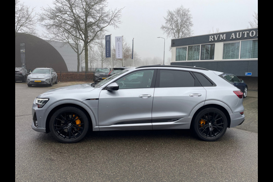 Audi e-tron 55 quattro S LINE 95 kWh BLACK PACK RIJKLAARPRIJS INCL. 12MND BOVAG