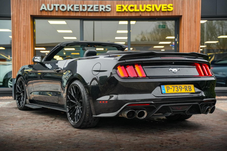 Ford Mustang Convertible 2.3 EcoBoost Stoelverwarming stoel ventilatie camera Shelby pakket