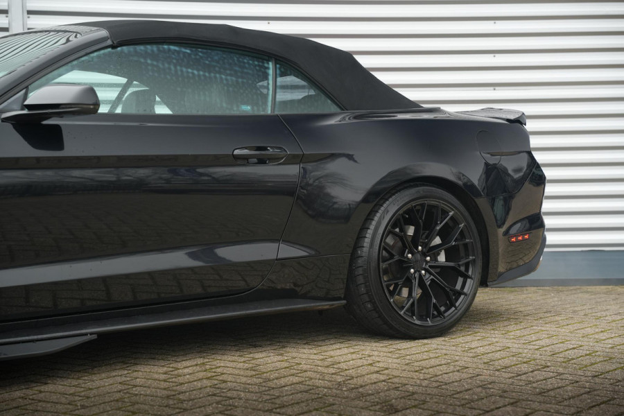 Ford Mustang Convertible 2.3 EcoBoost Stoelverwarming stoel ventilatie camera Shelby pakket