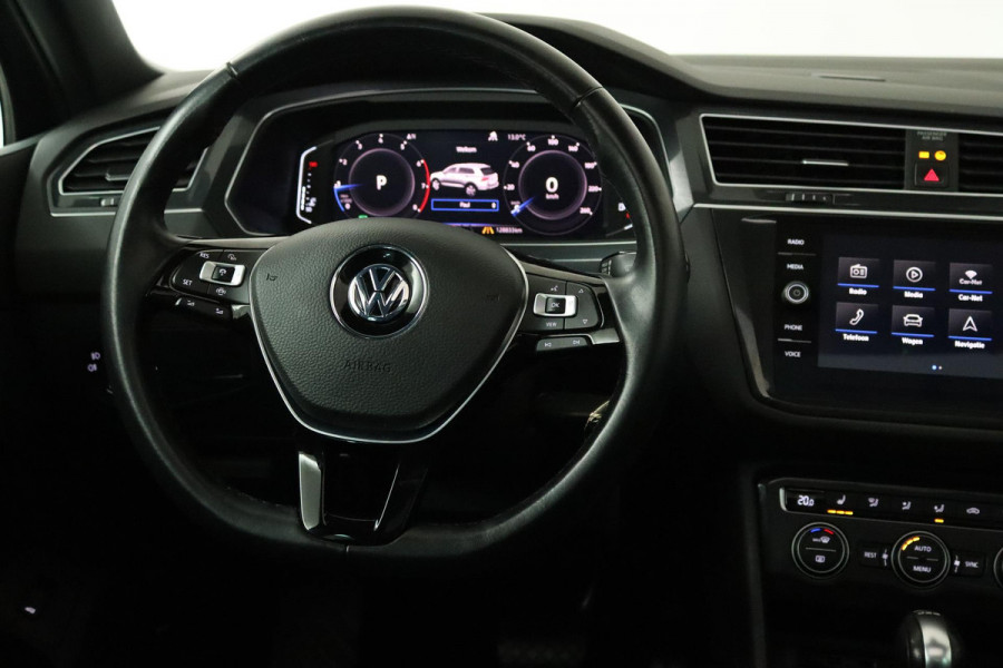 Volkswagen Tiguan 1.5 TSI ACT Highline R Automaat (PANORAMADAK, DIGITALE COCKPIT, CLIMA, STOELVERWARMING, 1e EIGENAAR)