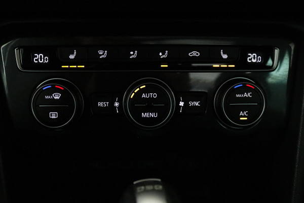 Volkswagen Tiguan 1.5 TSI ACT Highline R Automaat (PANORAMADAK, DIGITALE COCKPIT, CLIMA, STOELVERWARMING, 1e EIGENAAR)