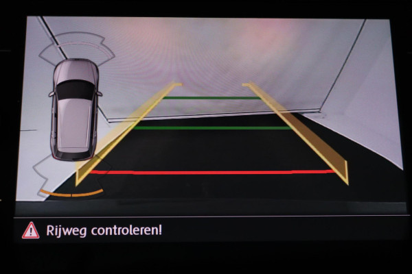 Volkswagen Tiguan 1.5 TSI ACT Highline R Automaat (PANORAMADAK, DIGITALE COCKPIT, CLIMA, STOELVERWARMING, 1e EIGENAAR)