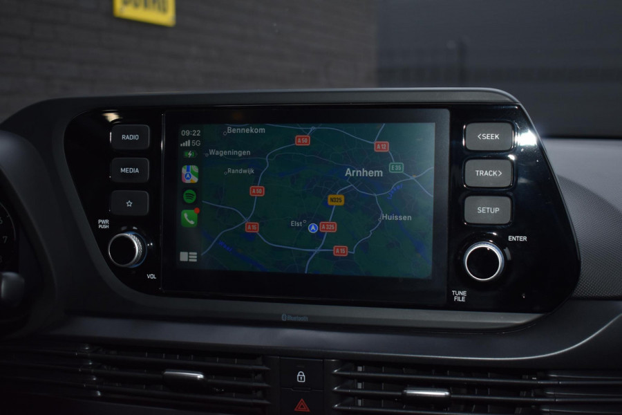 Hyundai i20 1.0 T-GDI 100PK Essential Design | Camera | Carplay | Stoelverwa. | Incl. Garantie