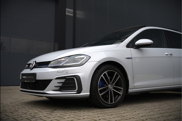 Volkswagen Golf 1.4 TSI PHEV GTE | Panoramadak | Virtual | Stoelverwarming | Keyless | Apple Carplay | LED | Ambiance Verlichting | Adaptive Cruise Control | LM. Velgen | Climate Control | Navigatie |