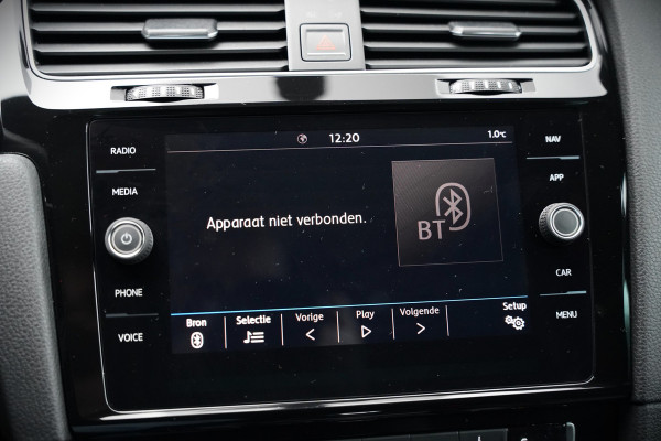 Volkswagen Golf 1.4 TSI PHEV GTE | Panoramadak | Virtual | Stoelverwarming | Keyless | Apple Carplay | LED | Ambiance Verlichting | Adaptive Cruise Control | LM. Velgen | Climate Control | Navigatie |