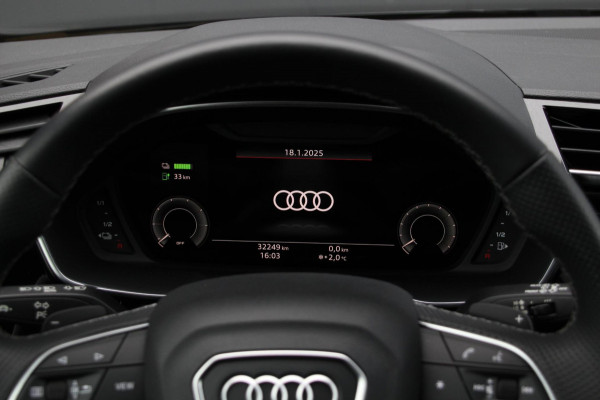 Audi Q3 Sportback 45 TFSI e | S-line | Pano | ACC | Sfeer verlichting | Black optik