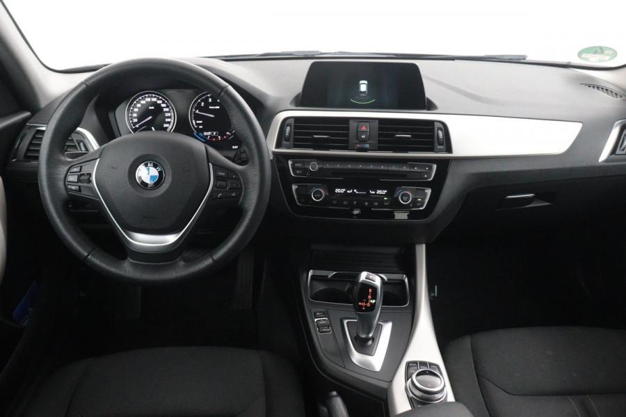 BMW 1-serie 118i Executive AANBIEDING!!! (NL auto, NAP, Navi, Airco 2 zones, PDC, Cruise Control, Etc)