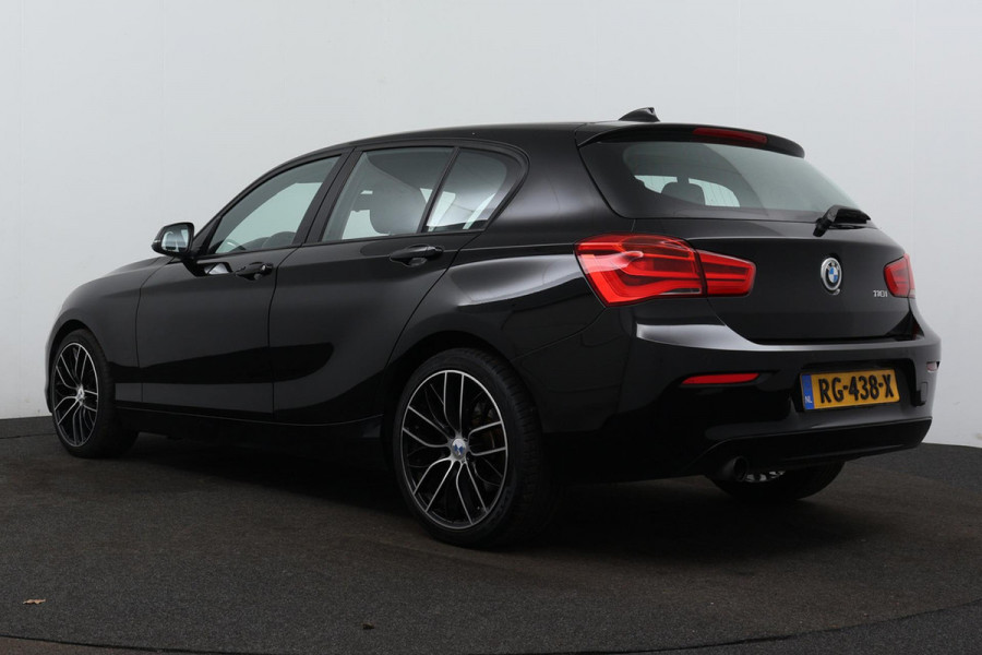 BMW 1-serie 118i Executive AANBIEDING!!! (NL auto, NAP, Navi, Airco 2 zones, PDC, Cruise Control, Etc)