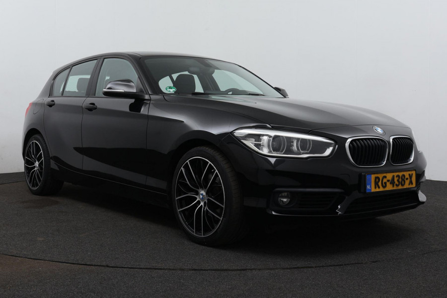 BMW 1-serie 118i Executive AANBIEDING!!! (NL auto, NAP, Navi, Airco 2 zones, PDC, Cruise Control, Etc)