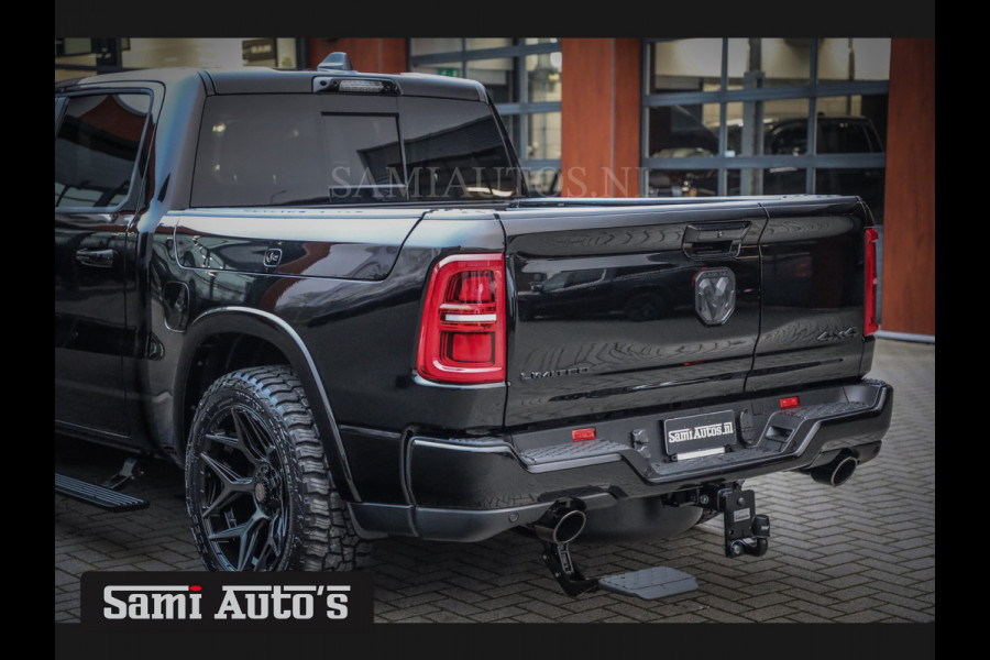 Dodge Ram 1500 LIMITED NIGHT H.O 540PK 706 Nm 2025 | XB9 | MASSAGE | BOM VOL | CREW CAB | DUBBELE CABINE | GRIJSKENTEKEN | 5 PERSOONS | DE MEEST LUXUEUZE en BEGEERDE Pick-up VOORRAAD NR 2348 - 5158