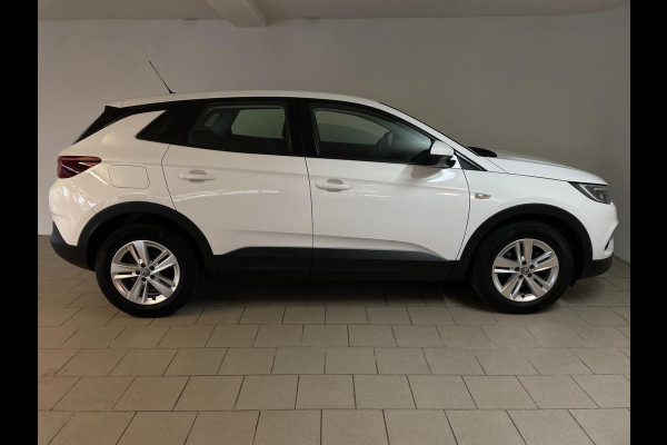 Opel Grandland X 1.2 Turbo Edition AIRCO NAVI CRUISE ELEK RAMEN CENT VERG VELGEN ZEER NETTE AUTO