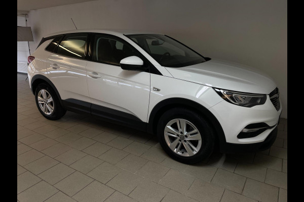 Opel Grandland X 1.2 Turbo Edition AIRCO NAVI CRUISE ELEK RAMEN CENT VERG VELGEN ZEER NETTE AUTO