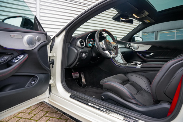 Mercedes-Benz C-Klasse Coupé AMG 43 4MATIC Panodak Burmester Schaalstoelen Ambient Keyless 360 Cam