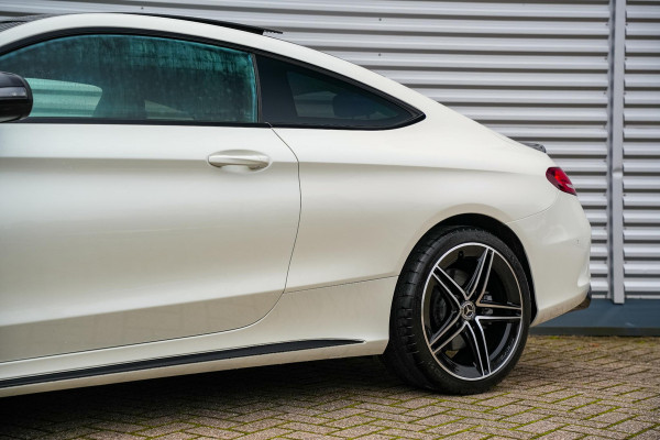 Mercedes-Benz C-Klasse Coupé AMG 43 4MATIC Panodak Burmester Schaalstoelen Ambient Keyless 360 Cam