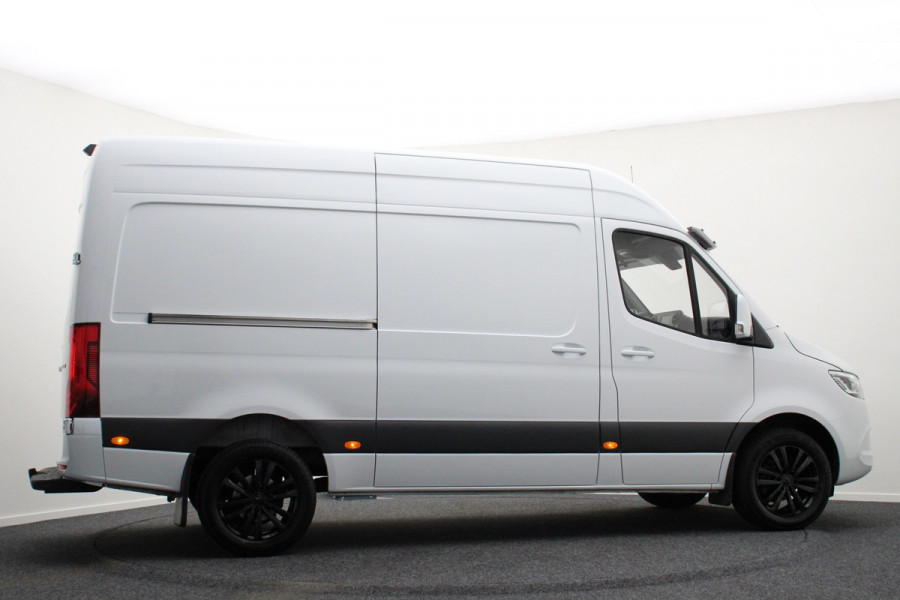 Mercedes-Benz Sprinter 317 CDI Aut. L2H2 Airco, Standkachel, LED, Apple Carplay, Cruise, Camera, DAB, Trekhaak, 18''