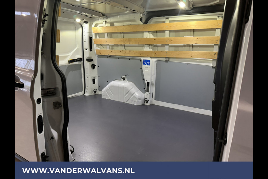 Ford Transit Custom 2.0 TDCI L1H1 Euro6 Airco | Imperiaal | Trekhaak | Navigatie | Cruisecontrol | Parkeersensoren Bijrijdersbank