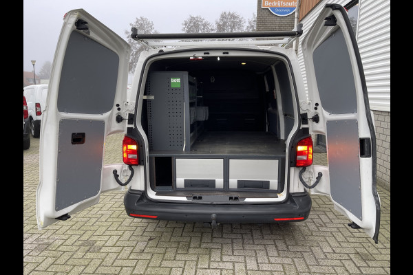 Volkswagen Transporter 2.0 TDI L1H1 Comfortline / vaste prijs rijklaar € 17.950 ex btw / Bott ingerichte laadruimte / lease vanaf € / airco / cruise / imperial / euro 6 diesel / trekhaak !