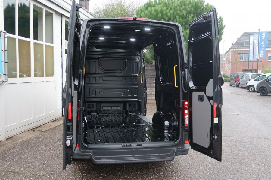 Volkswagen Crafter 35 177PK L3H3 Aut|ACC|Camera|LED