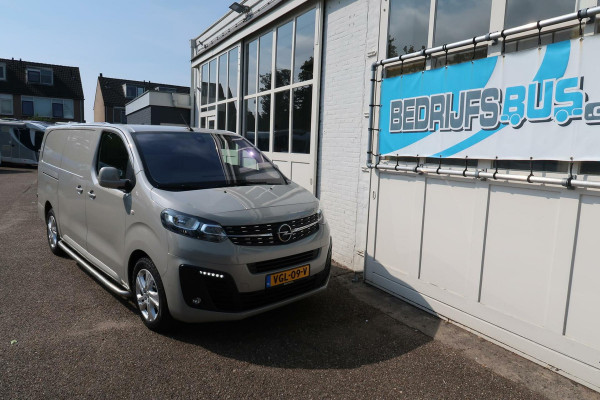 Opel Vivaro 2.0 150PK lang I1eEig!|innovation|Camera|Cruise|Trekhaak|Netjes!