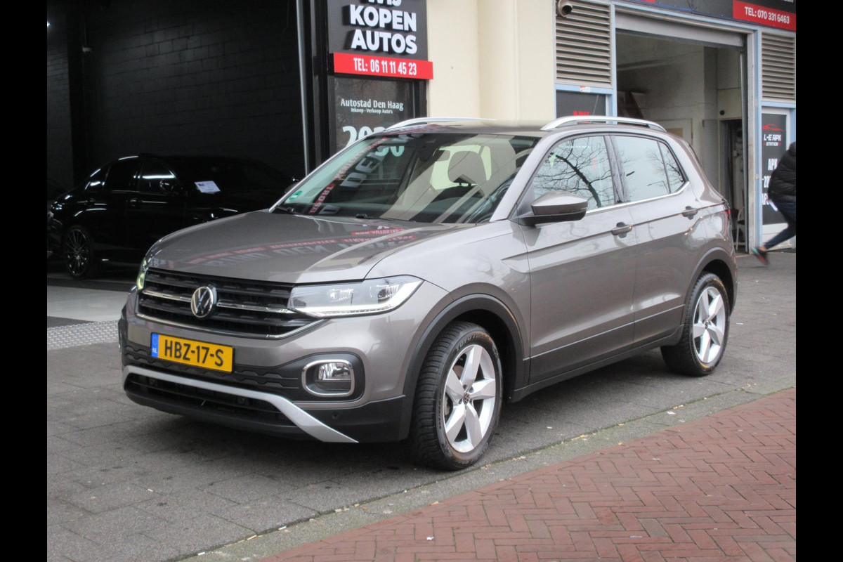 Volkswagen T-Cross 1.0 TSI Style Aut Leer Clima Carplay