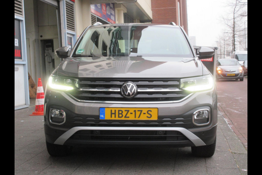 Volkswagen T-Cross 1.0 TSI Style Aut Leer Clima Carplay