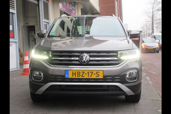 Volkswagen T-Cross 1.0 TSI Style Aut Leer Clima Carplay