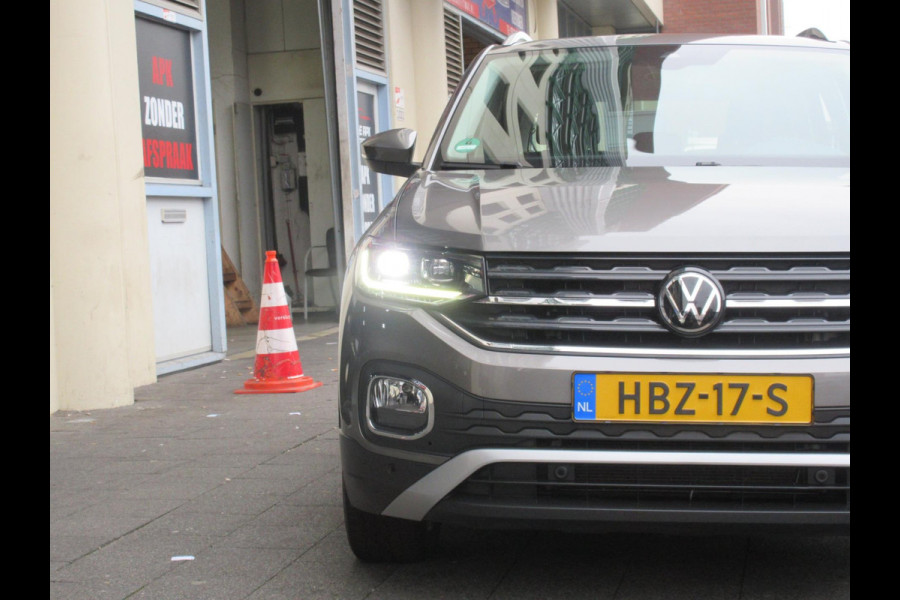 Volkswagen T-Cross 1.0 TSI Style Aut Leer Clima Carplay