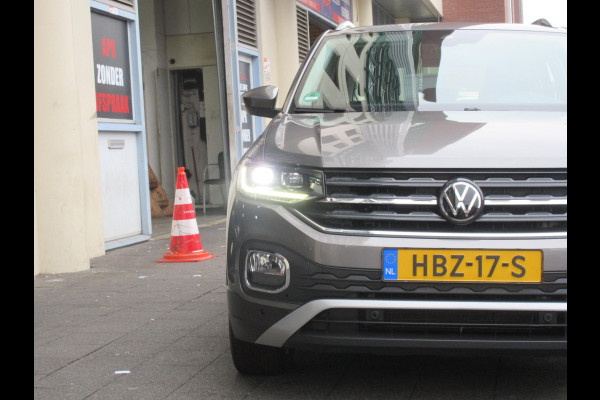 Volkswagen T-Cross 1.0 TSI Style Aut Leer Clima Carplay