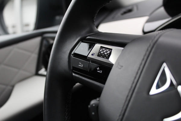 DS DS 3 Crossback 1.2 PureTech 155PK Rivoli | Massage | Leder | Head-Up | Focal Audio