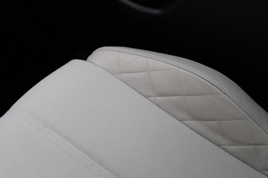 DS DS 3 Crossback 1.2 PureTech 155PK Rivoli | Massage | Leder | Head-Up | Focal Audio