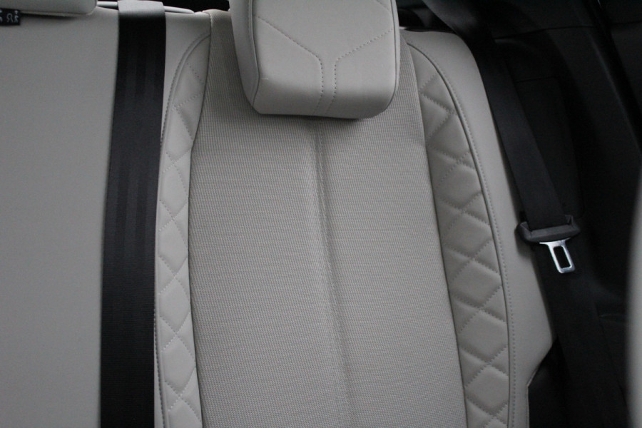 DS DS 3 Crossback 1.2 PureTech 155PK Rivoli | Massage | Leder | Head-Up | Focal Audio